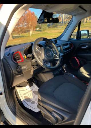 Jeep Renegade Trailhawk - cars & trucks - by owner - vehicle... for sale in Mt Zion, IL – photo 6