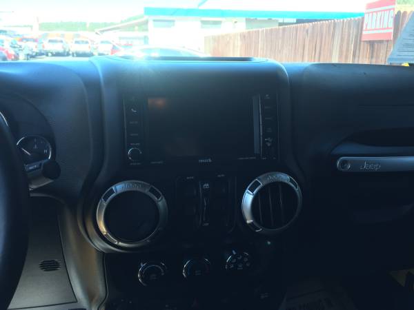 2015 4x4 Jeep Wrangler Rubicon 6 Speed Manual Only 36Kmiles for sale in Flagstaff, AZ – photo 8