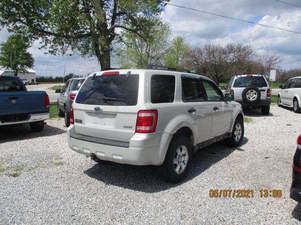 2008 FORD ESCAPE XLT AWD - - by dealer - vehicle for sale in Perrysburg, OH – photo 4