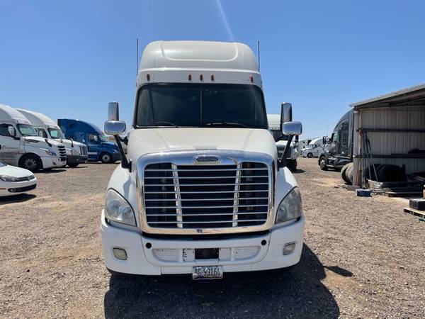 two 2013 Freightliner Cascadia auto runs great - - by for sale in Peoria, AZ – photo 10