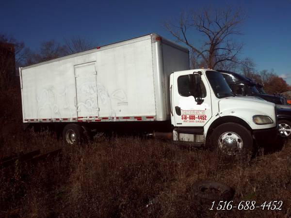 2004 FREIGHTLINER M2 BOX TRUCK (26 FOOT ) LIFTGATE - cars & trucks -... for sale in New Haven, CT – photo 4