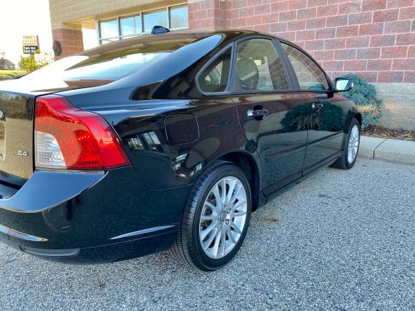 2010 VOLVO S40 *** LOW MILES *** HEATED SEATS *** FWD *** VERY... for sale in Jenison, MI – photo 16