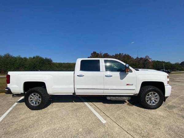 🚧2017 Chevrolet Silverado 3500HD 4X4 (LONGBED)🚧 - cars & trucks - by... for sale in Stokesdale, VA – photo 2