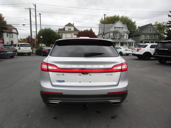 2016 LINCOLN MKX AWD - CLEAN CAR FAX - NAVIGATION - BACKUP CAMERA -... for sale in Moosic, PA – photo 16