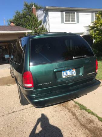 1996 Chrysler Town and Country for sale in Hamtramck, MI – photo 2