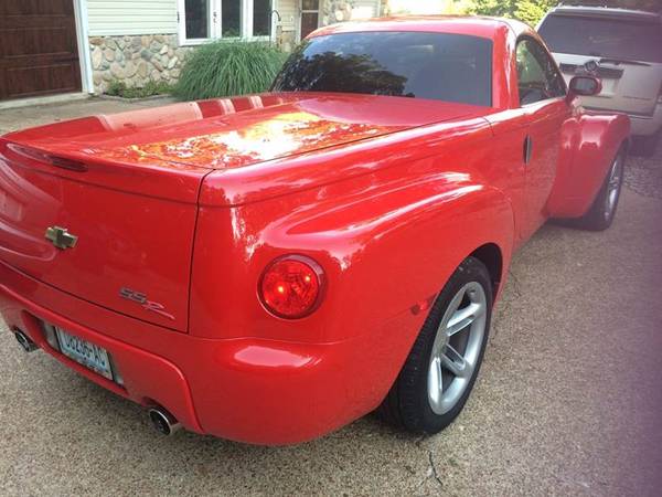2003 CHEVY SSR HARDTOP CONVERTIBLE ROADSTER 107000 MILES JUST $14995!! for sale in Camdenton, MO – photo 4