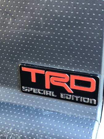 2007 Toyota FJ crusierTRO “Speical Edition” V6 4x4 - cars & trucks -... for sale in Agoura Hills, CA – photo 2