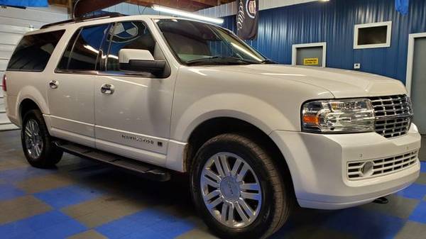 2013 Lincoln Navigator L - Financing Available! for sale in Youngstown, OH – photo 2