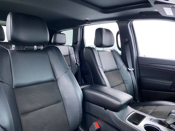 2019 Jeep Grand Cherokee Upland Sport Utility 4D suv Gray - FINANCE... for sale in Covington, OH – photo 18