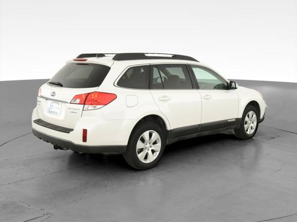 2011 Subaru Outback 3.6R Limited Wagon 4D wagon White - FINANCE... for sale in Atlanta, CA – photo 11