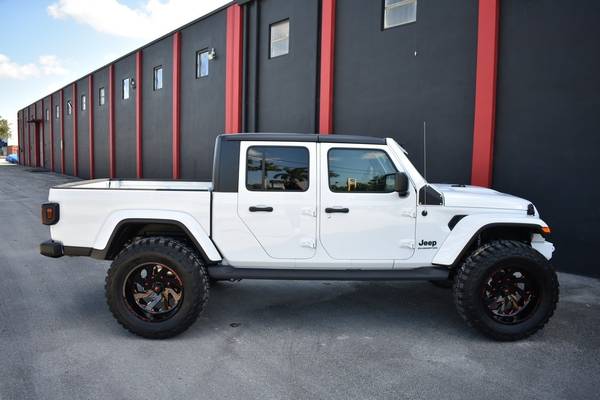2021 Jeep Gladiator Sport S 4x4 4dr Crew Cab 5.0 ft. SB Pickup Truck... for sale in Miami, OR – photo 6