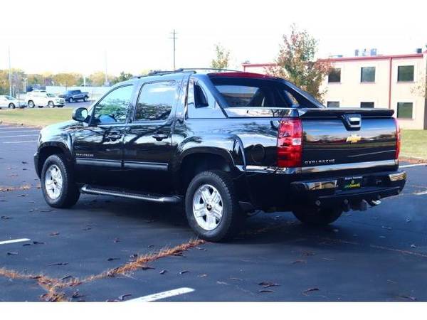 2012 Chevrolet Avalanche LT - truck for sale in Cincinnati, OH – photo 5