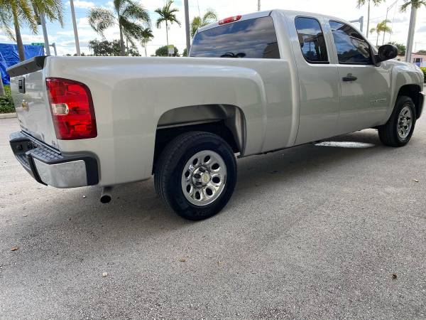2011 Chevrolet Silverado 1500 EXT Cab LS - cars & trucks - by owner... for sale in Miami, FL – photo 5