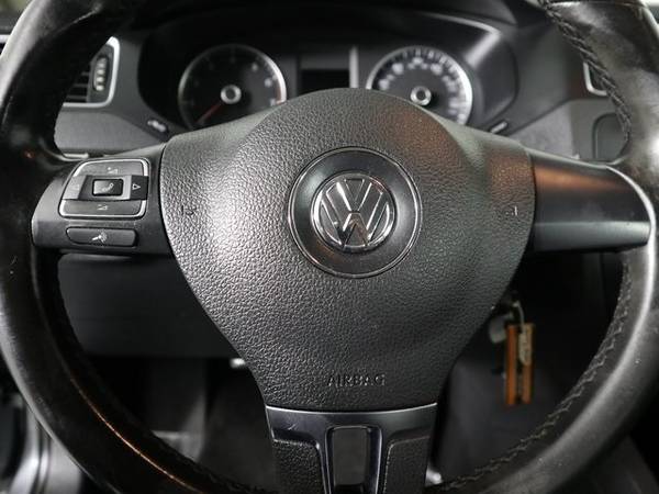 2013 Volkswagen Jetta - cars & trucks - by owner - vehicle... for sale in Winston Salem, NC – photo 8