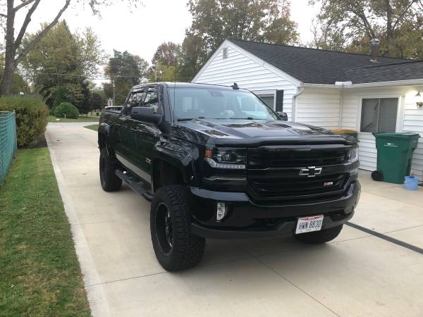 Nice truck for sale in Twinsburg, OH – photo 2
