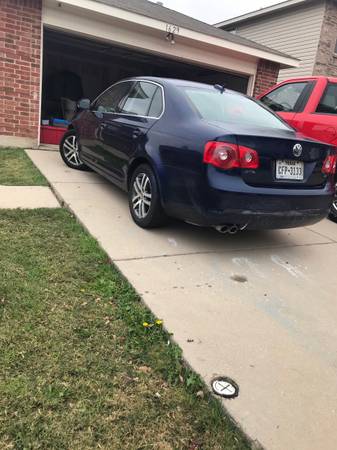 2006 Volkswagen Jetta 2.5 - cars & trucks - by owner - vehicle... for sale in Fort Worth, TX – photo 4