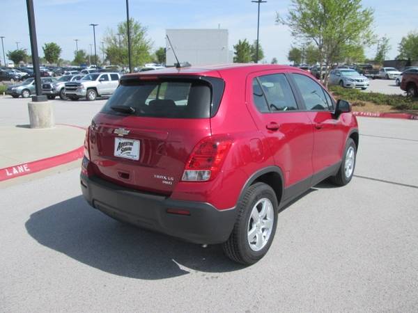 2015 Chevy Chevrolet Trax LS suv Ruby Red Metallic for sale in Fayetteville, OK – photo 6