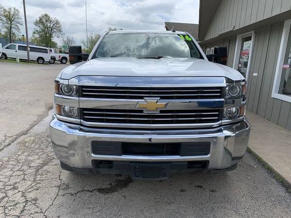 2016 Chevy Chevrolet Silverado 2500HD LT Crew Cab Long White - cars for sale in Bethel Heights, AR – photo 7