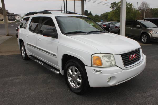 2004 GMC Envoy XL - NO RUST - cars & trucks - by dealer - vehicle... for sale in New Castle, PA – photo 2