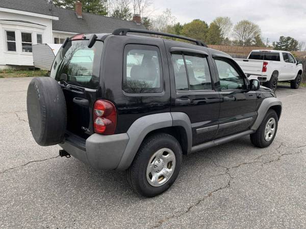 2007 Jeep Liberty Sport 4WD - - by dealer - vehicle for sale in Gorham, ME – photo 3