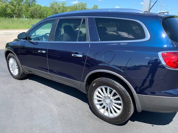 2011 Buick Enclave CXL! Heated Leather! New Tires! 3rd Row! NO RUST! for sale in Suamico, WI – photo 21