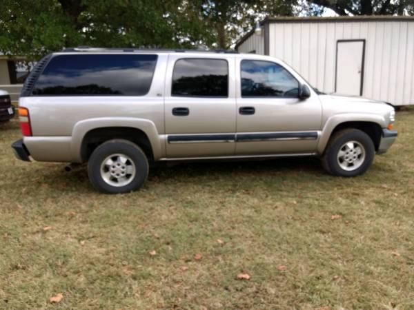 Super Clean 2001 Suburban - cars & trucks - by owner - vehicle... for sale in Athens, TX – photo 2