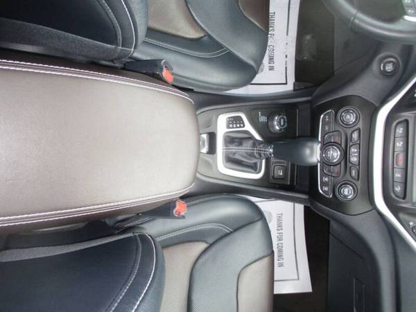 2015 Jeep Cherokee Limited, 4x4, leather, Nav, Sun, Adaptive Cruise... for sale in Fargo, ND – photo 17