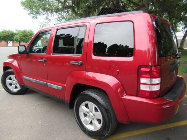 2010 Jeep Liberty Sport 4x2 4dr SUV for sale in Bloomington, IL – photo 2