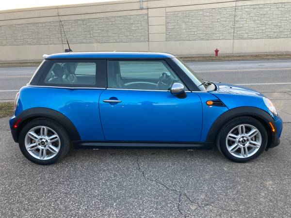 2012 MINI Cooper - Only 27k Miles! - cars & trucks - by dealer -... for sale in Newport, MN – photo 4
