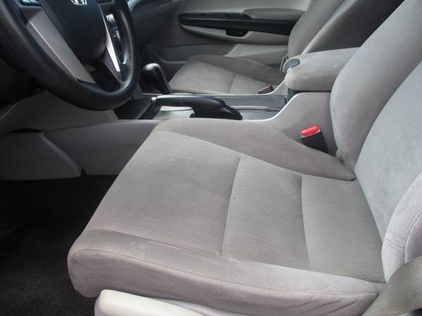 2012 Honda Accord LX sedan AT for sale in Huntsville, AL – photo 17