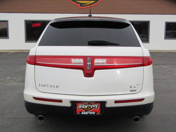 2014 Lincoln MKT LIMOUSINE AWD - - by dealer - vehicle for sale in New Glarus, WI – photo 4