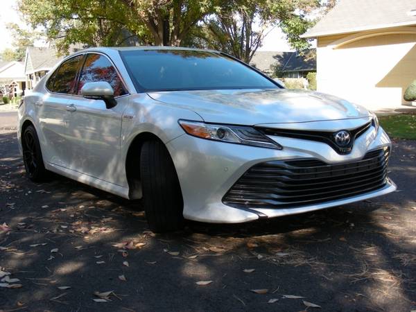 2018 Toyota Camry Hybrid XLE CVT - cars & trucks - by dealer -... for sale in College Place, MT – photo 7