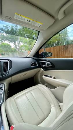 2015 CHRYSLER 200 - - by dealer - vehicle automotive for sale in Fort Lauderdale, FL – photo 14