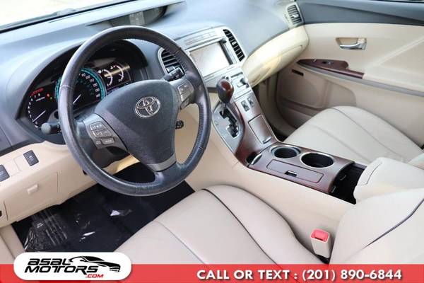 Check Out This Spotless 2011 Toyota Venza with only 62, 667 Mi-North for sale in East Rutherford, NJ – photo 8