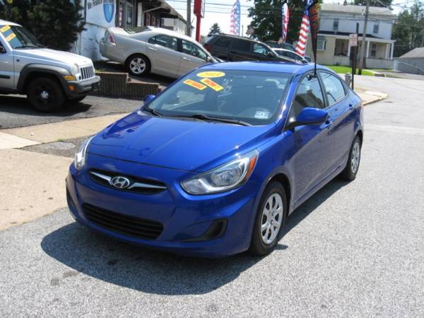 2013 Hyundai Accent GLS 4-Door - Easy Financing Available! - cars &... for sale in Prospect Park, DE – photo 3