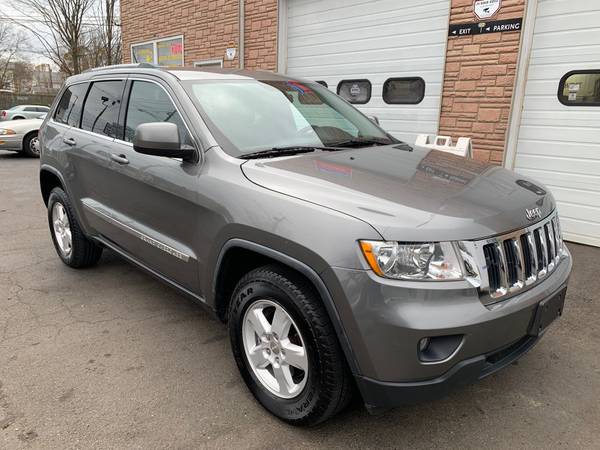 ☼☼ 2012 JEEP GRAND CHEROKEE LARADO 4X4 SERVICED! - cars & trucks -... for sale in West Haven, CT – photo 18