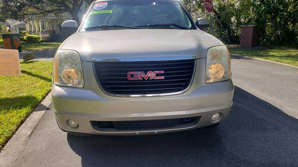 2007 GMC Yukon SLT - cars & trucks - by dealer - vehicle automotive... for sale in TAMPA, FL – photo 2