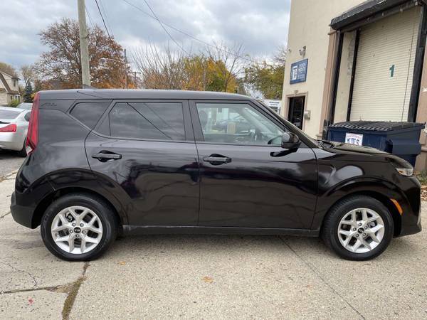 2020 Kia Soul S Apple CarPlay Just 40K Miles Clean Title Paid Off for sale in Baldwin, NY – photo 7