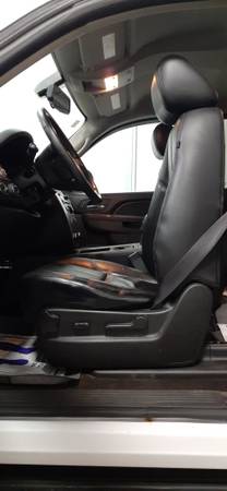 2014 GMC YUKON XL SLT 1500 4X4 SUV, LUXURY - SEE PICS - cars & for sale in Gladstone, MI – photo 9