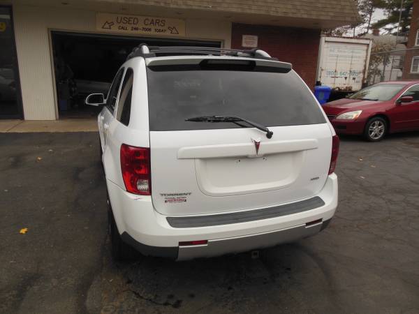pontiac torrent suv low miles - cars & trucks - by dealer - vehicle... for sale in West Hartford, CT – photo 6