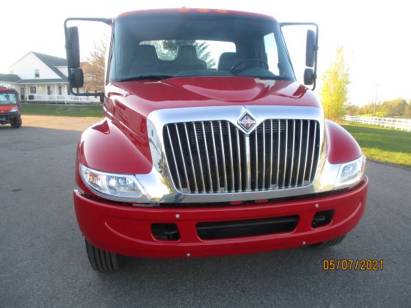2004 International 4300 DT466 Cab & Chassis 1 Owner Perfect - cars & for sale in Jordan, MN – photo 3