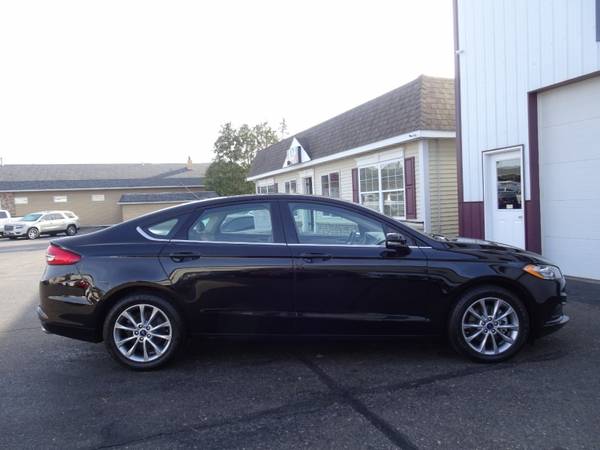 2017 Ford Fusion - cars & trucks - by dealer - vehicle automotive sale for sale in Waterloo, WI – photo 7