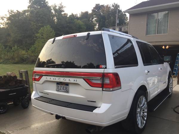 2015 Lincoln Navigator for sale in Valley Grove, WV – photo 8