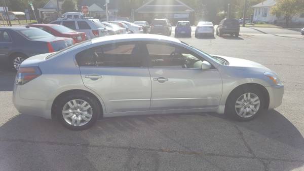 2010 Nissan Altima 2.5 S, Runs Great! Cold Air! Gas Saver! ONLY... for sale in New Albany, KY – photo 2