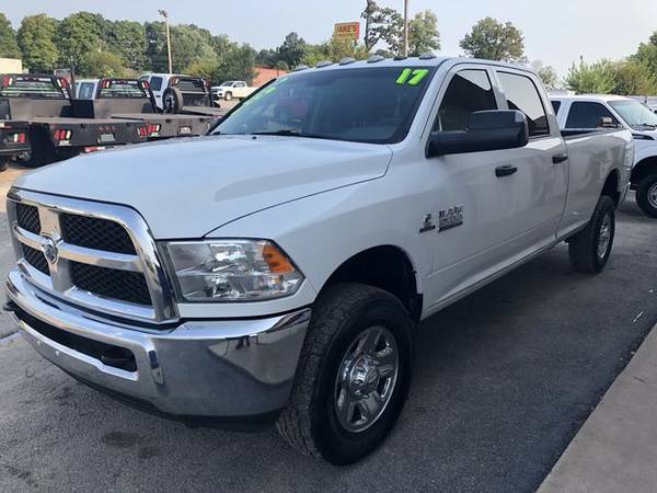2017 RAM 2500 Tradesman Crew Cab LWB pickup White for sale in Bethel Heights, AR – photo 5