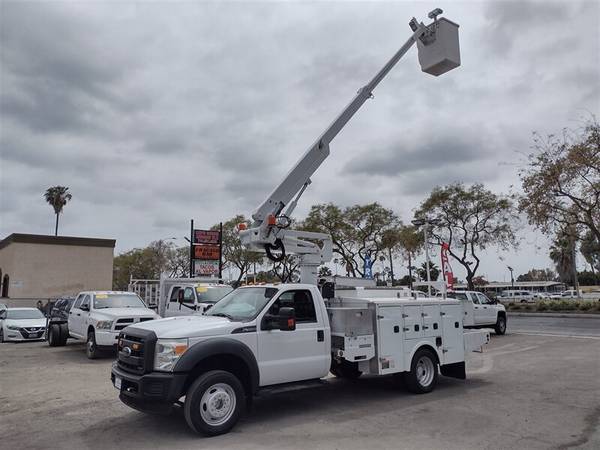 2012 Ford F550 bucket 35Ft, new engine 5 years warraty, 6 8 gas - cars for sale in Santa Ana, CA – photo 2