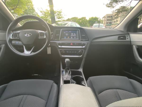ONLY 16k MILES! BEAUTIFUL! LIKE NEW 2018 HYUNDAI SONATA - cars & for sale in Jenkintown, PA – photo 7