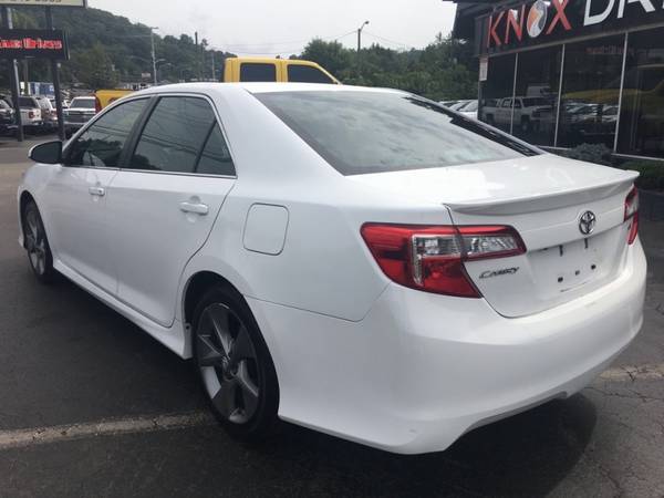 2014 Toyota Camry SE Text Offers/Trades - cars & trucks - by dealer... for sale in Knoxville, TN – photo 2
