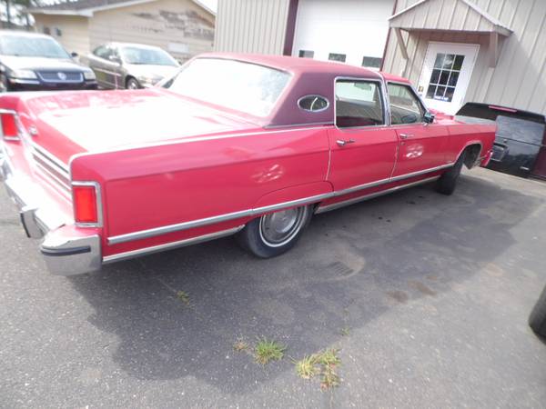 1977 Lincoln Towncar for sale in Bloomer, WI – photo 4