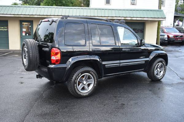 2004 Jeep Liberty Renegade 4WD for sale in Mount Joy, PA – photo 11